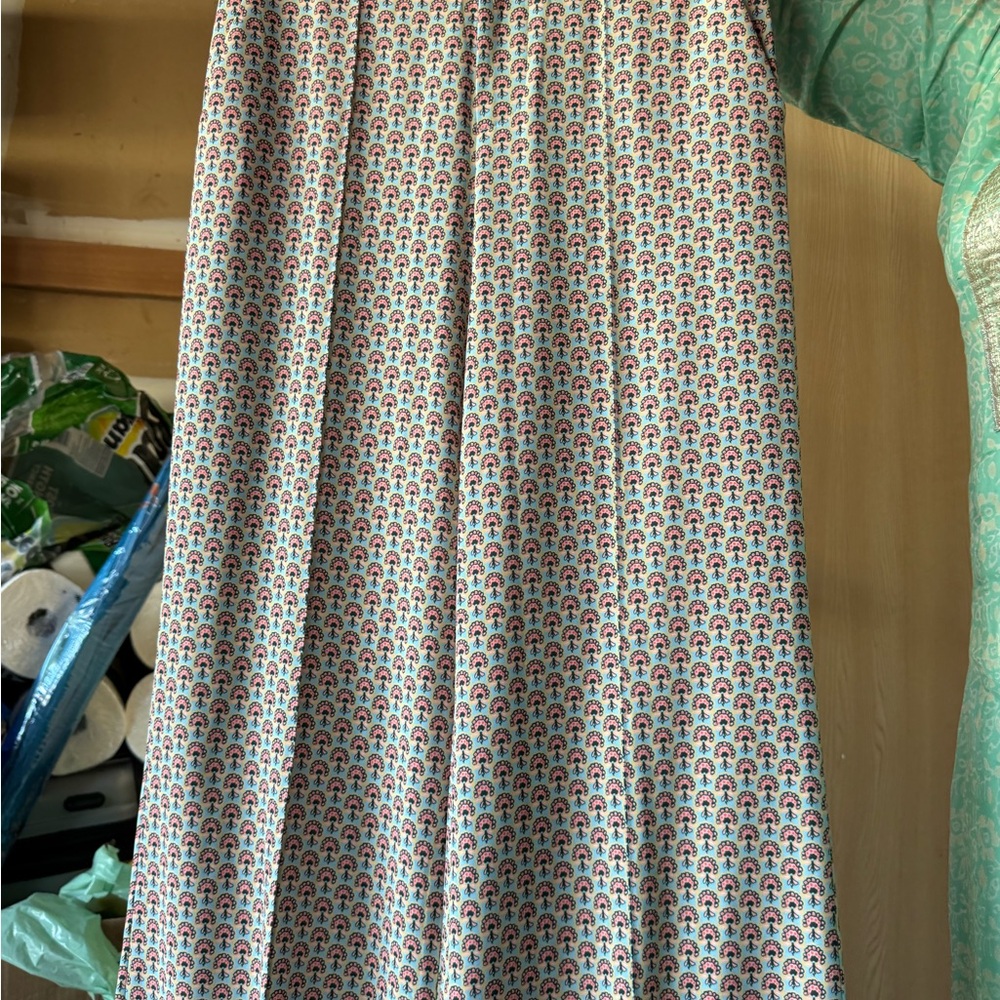 Alice + Olivia White and Red Patterned Maxi Skirt